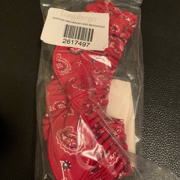 Longaberger medium basket garter-backyard bandana - Picture 2 of 3